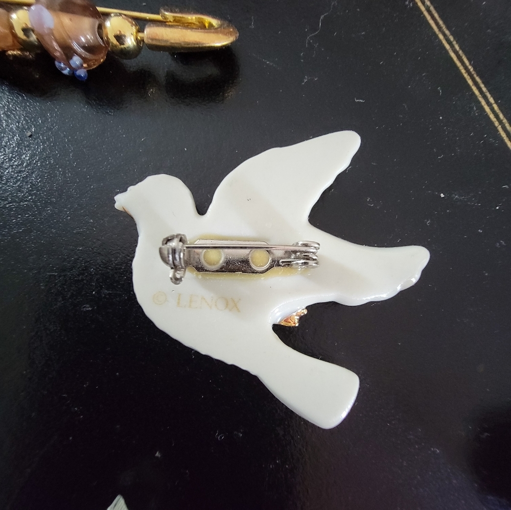 Lenox Pins - Picture 4 of 4